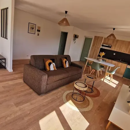 2 Ou 4 Personnes. * Venaco (Corsica)